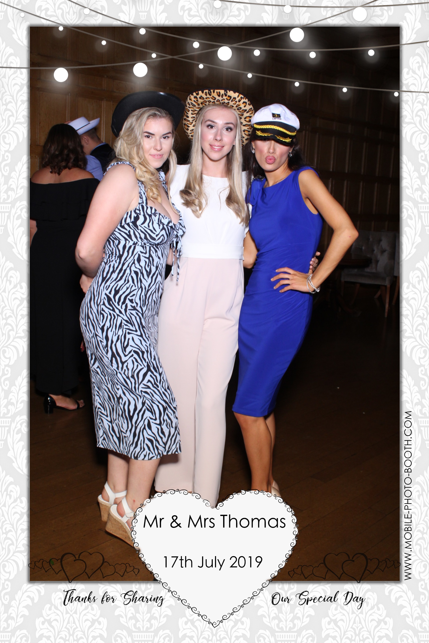 Rhys and Georgina’s Wedding | View more photos from the event at images.mobile-photo-booth.com/u/MobilePhotoBoothUK/Rhys-and-Georgina’s-Wedding